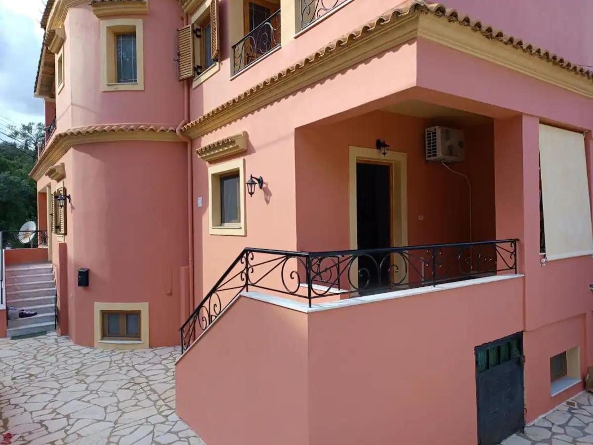 Turla'S Apartment Дасія Екстер'єр фото