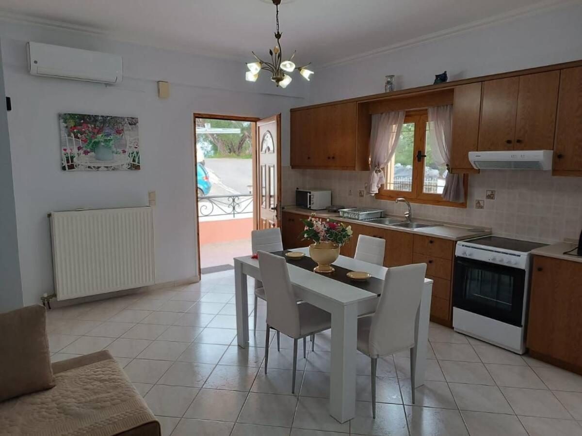 Turla'S Apartment Дасія Екстер'єр фото